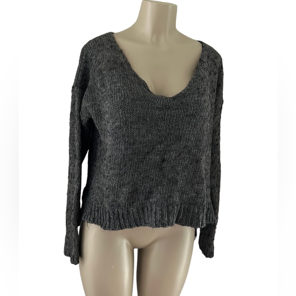 Brand Melville WOOL sweater